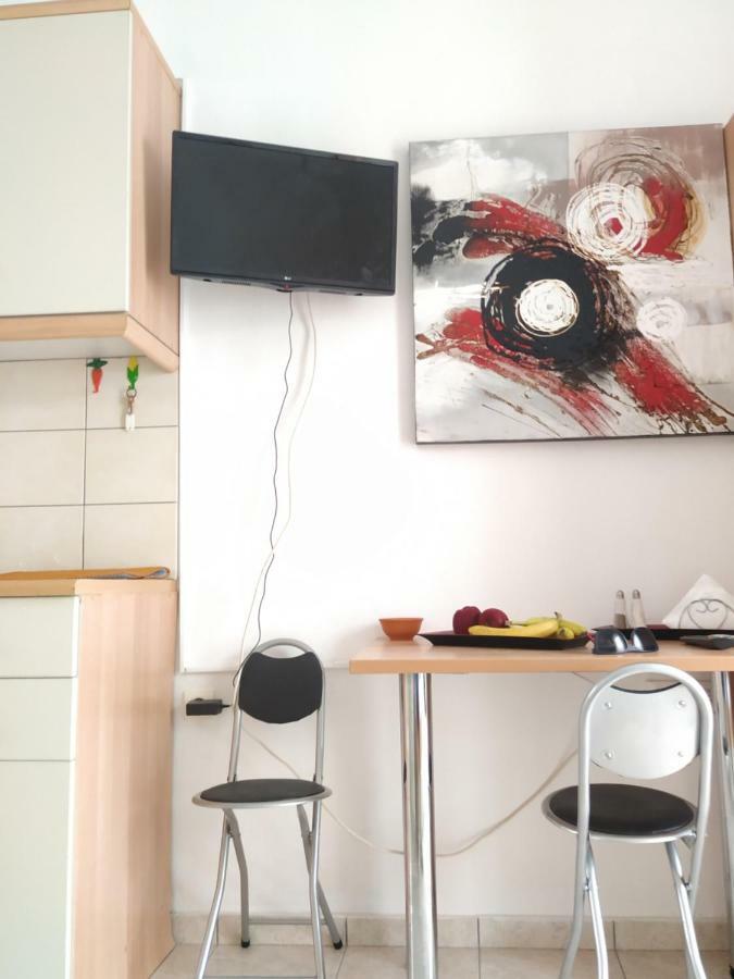 Studio *